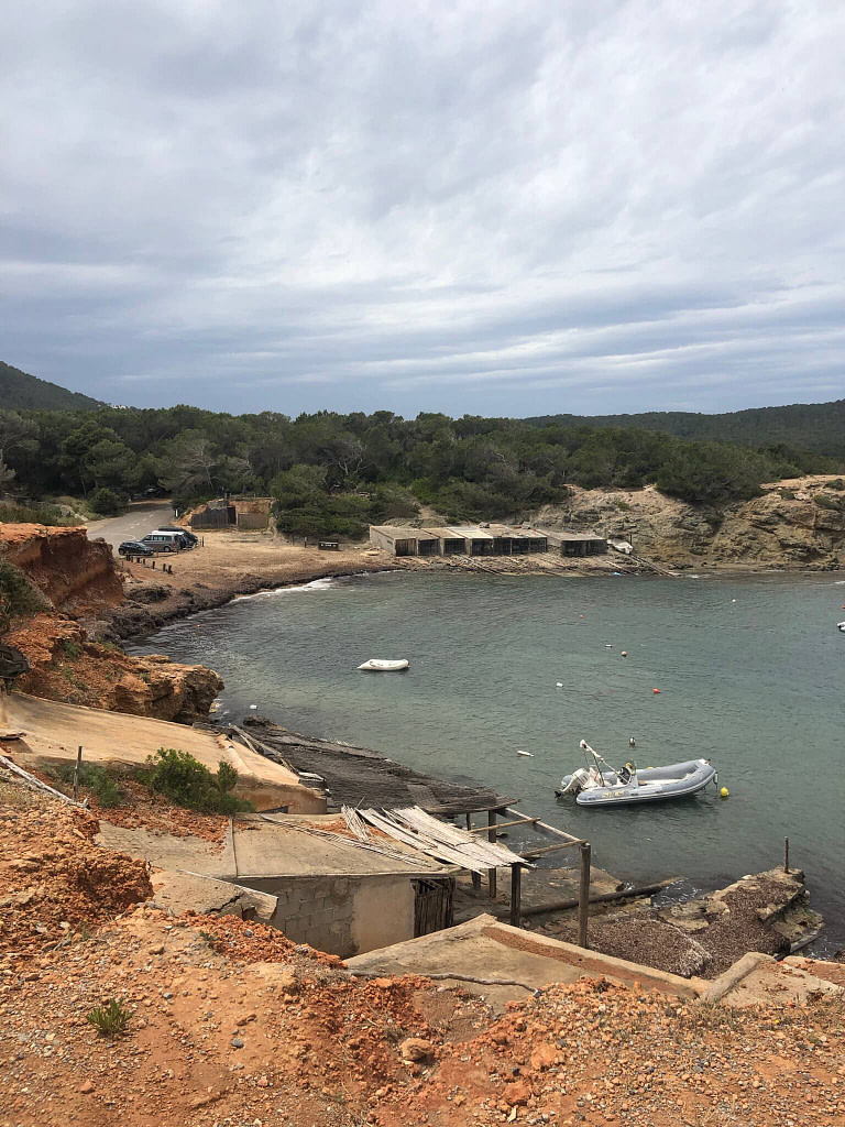 Playa Pou d'es Lleo, posteggio per van, Ibiza